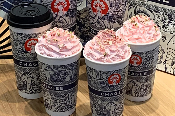 拨打此号开启霸王茶姬加盟之旅